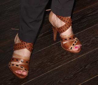Melissa Joan Hart feet photo thumbnail