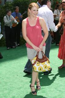 Melissa Joan Hart feet photo thumbnail