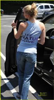 LeAnn Rimes feet photo thumbnail