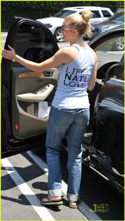 LeAnn Rimes feet photo thumbnail