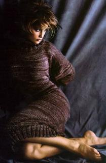 Laetitia Casta feet photo thumbnail