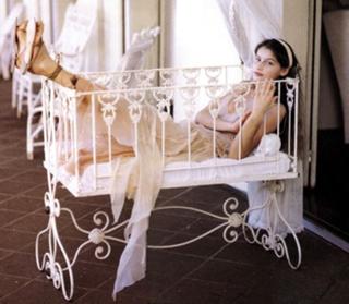 Laetitia Casta feet photo thumbnail