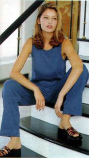Laetitia Casta feet photo thumbnail
