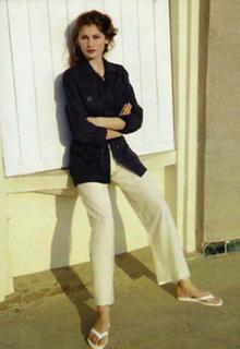 Laetitia Casta feet photo thumbnail