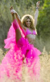 Shakira feet photo thumbnail