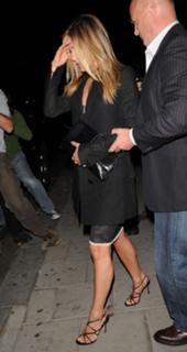 Jennifer Aniston feet photo thumbnail