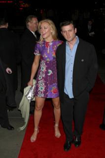 Elisabeth Röhm feet photo thumbnail