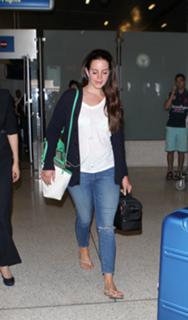 Lana Del Rey feet photo thumbnail