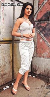 Priyanka Chopra Jonas feet photo thumbnail