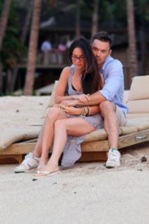 Megan Fox feet photo thumbnail