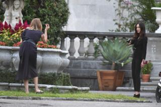 Uma Thurman feet photo thumbnail