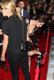 Kristen Stewart feet photo thumbnail