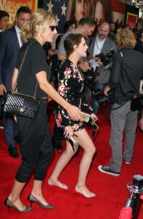 Kristen Stewart feet photo thumbnail