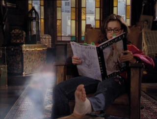 Alyssa Milano feet photo thumbnail