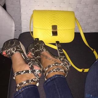 Melissa Satta feet photo thumbnail