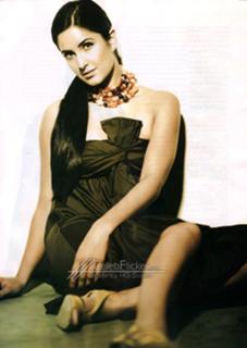 Katrina Kaif feet photo thumbnail