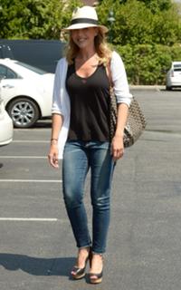 Julie Benz feet photo thumbnail