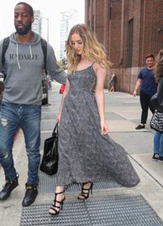 Perrie Edwards feet photo thumbnail