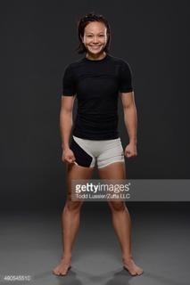 Michelle Waterson feet photo thumbnail