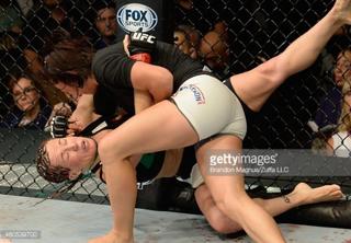 Michelle Waterson feet photo thumbnail