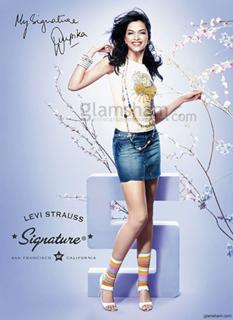 Deepika Padukone feet photo thumbnail