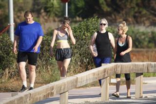 Ashley Roberts feet photo thumbnail