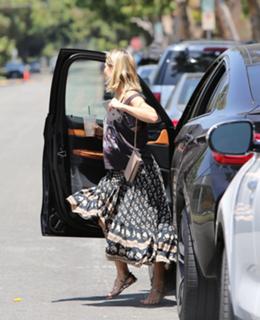 Elsa Pataky feet photo thumbnail