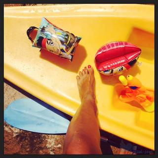 Caterina Balivo feet photo thumbnail