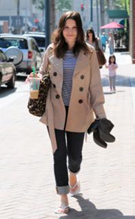 Sophia Bush feet photo thumbnail