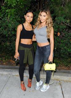 Karrueche Tran feet photo thumbnail