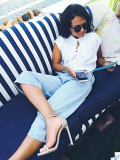 Christina Milian feet photo thumbnail