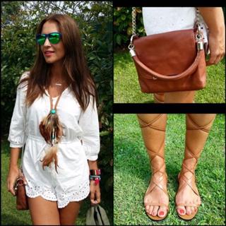 Paula Echevarría feet photo thumbnail