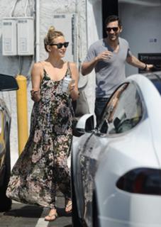 Kate Hudson feet photo thumbnail