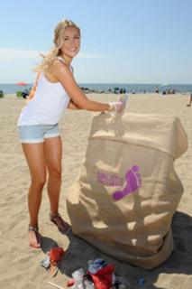 Katrina Bowden feet photo thumbnail