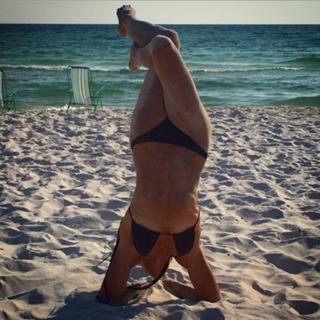 Danica Patrick feet photo thumbnail