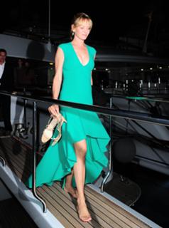 Uma Thurman feet photo thumbnail