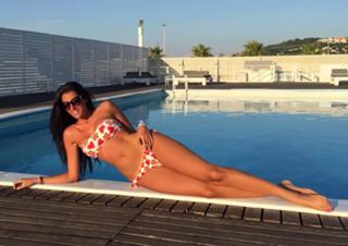 Valentina Vignali feet photo thumbnail