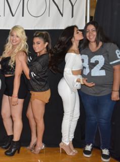 Camila Cabello feet photo thumbnail