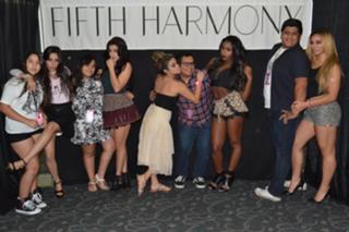 Camila Cabello feet photo thumbnail