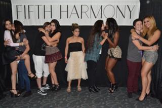 Camila Cabello feet photo thumbnail