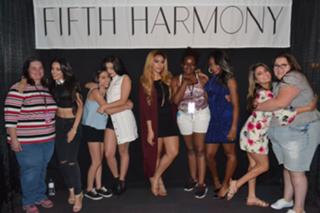 Camila Cabello feet photo thumbnail