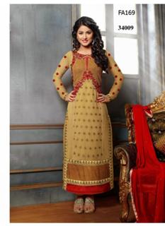 Hina Khan feet photo thumbnail