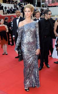 Frédérique Bel feet photo 3