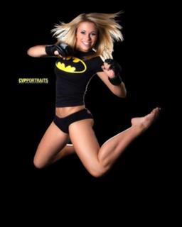 Paige VanZant feet photo thumbnail