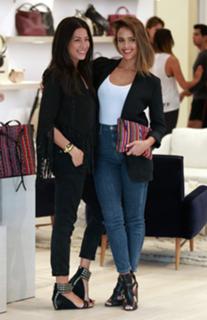Jessica Alba feet photo thumbnail