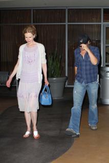 Nicole Kidman feet photo thumbnail