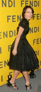 Lindsay Lohan feet photo thumbnail