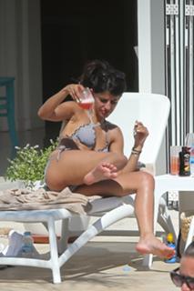 Jasmin Walia feet photo thumbnail