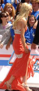 Lindsay Lohan feet photo thumbnail
