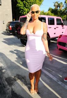 Amber Rose feet photo thumbnail